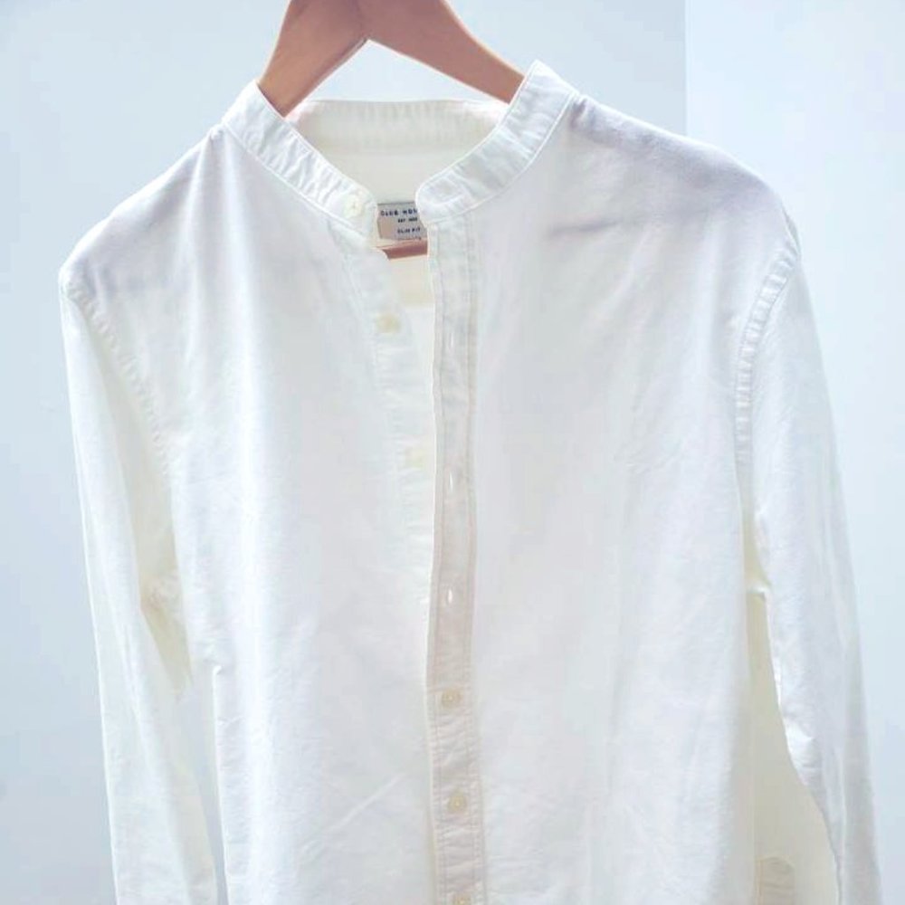 Club Monaco Men's Shirt White (No collar!) Medium
